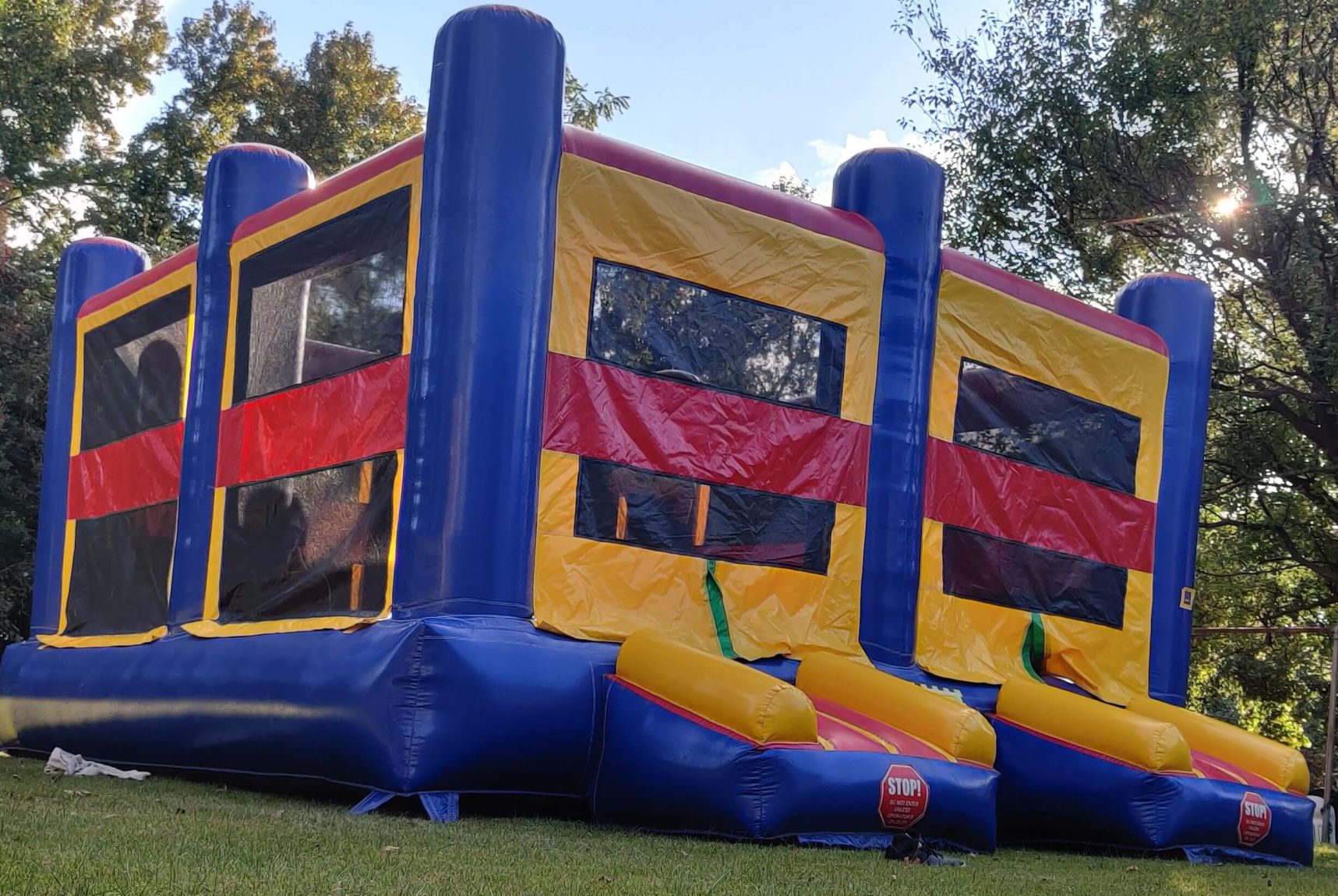 bounce houses rentals near me
